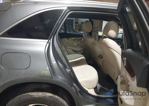 2017 Mercedes-Benz Glc 300 4Matic from USA, damaged, VIN WDC0G4KB3HF233486